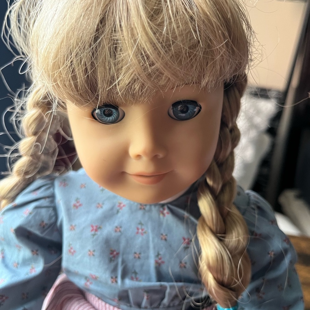 American Girl Doll Kirsten Larson one of the first 3 dolls - Picture 6 of 6